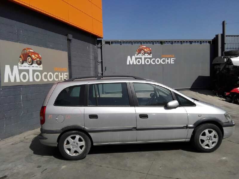 opel zafira a del año 2000