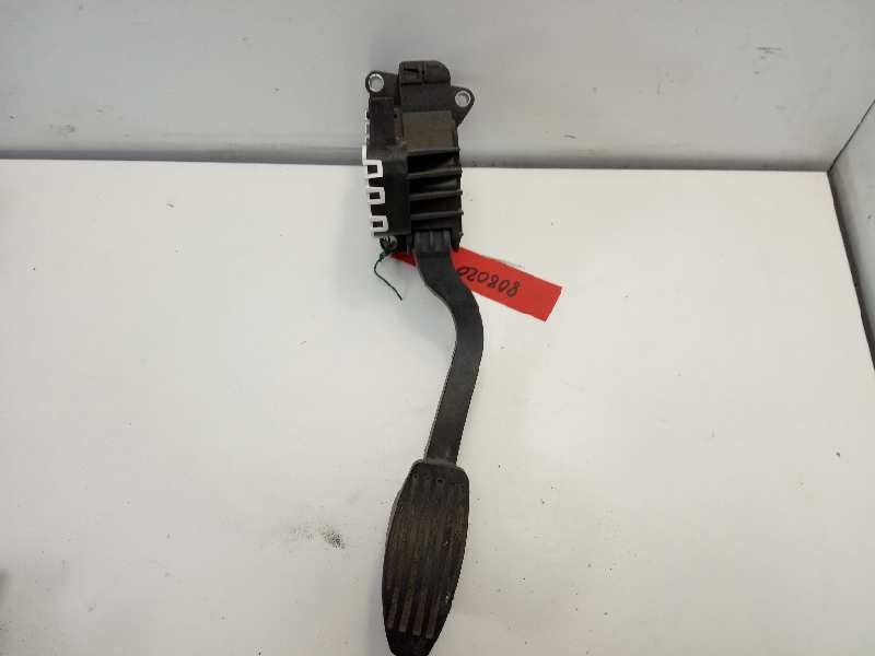Recambio de potenciometro pedal para fiat nuova 500 (150) color therapy referencia OEM IAM 005185209000B  