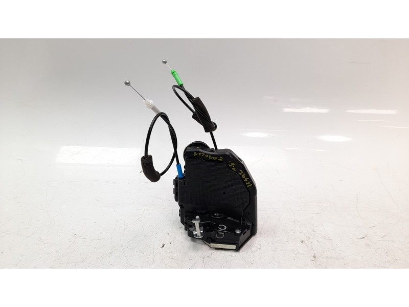 Recambio de cerradura puerta trasera izquierda para toyota corolla (e21) referencia OEM IAM 6906002580  