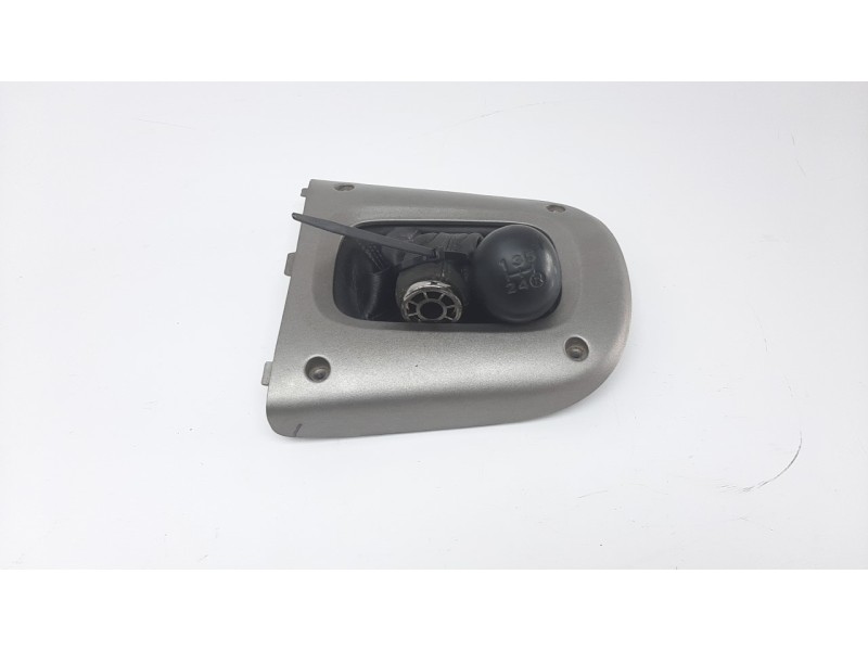 Recambio de pomo palanca cambio para toyota rav 4 (a2) 1.8 16v cat referencia OEM IAM 5882142010  