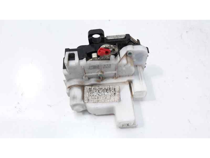 Recambio de cerradura puerta delantera derecha para fiat nuova 500 (150) sport referencia OEM IAM 0052041736  