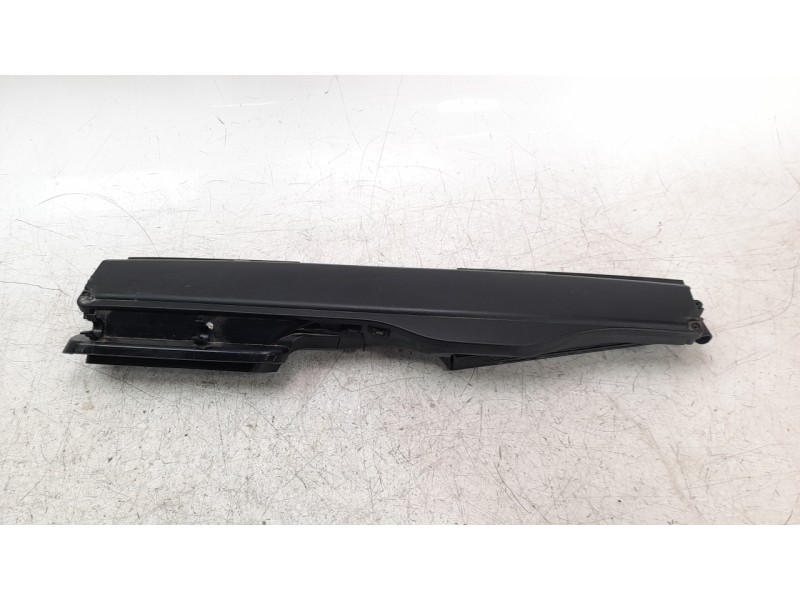 Recambio de canalizador de aire para seat ateca (khp) style go referencia OEM IAM 5Q0129254E  