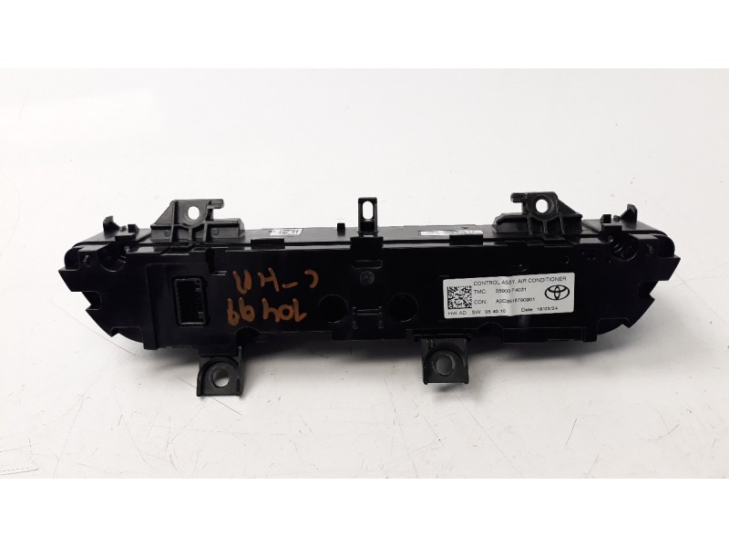 Recambio de mando climatizador para toyota c-hr referencia OEM IAM 5590F4031 A2C9518790901 