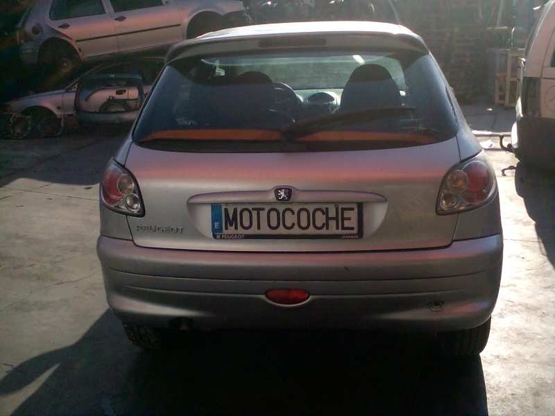 peugeot 206 berlina del año 1999