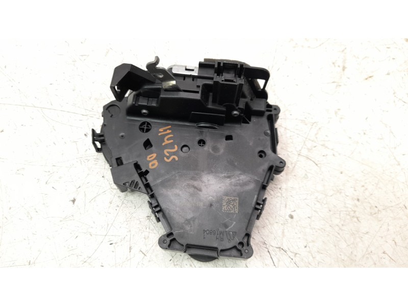 Recambio de cerradura puerta delantera derecha para renault captur ii 1.0 tce referencia OEM IAM 805024067R  