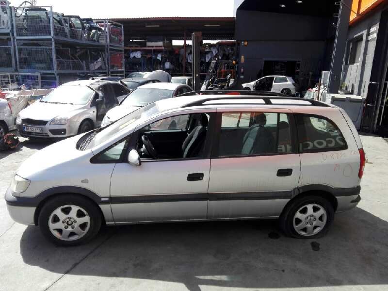 opel zafira a del año 2000