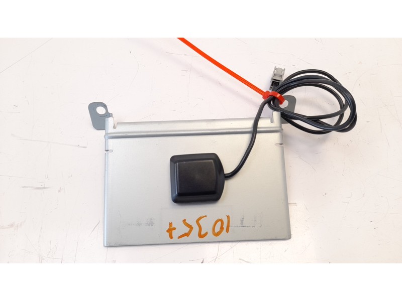 Recambio de antena para cadillac srx v8 sport luxury referencia OEM IAM 25755597 4628000610 
