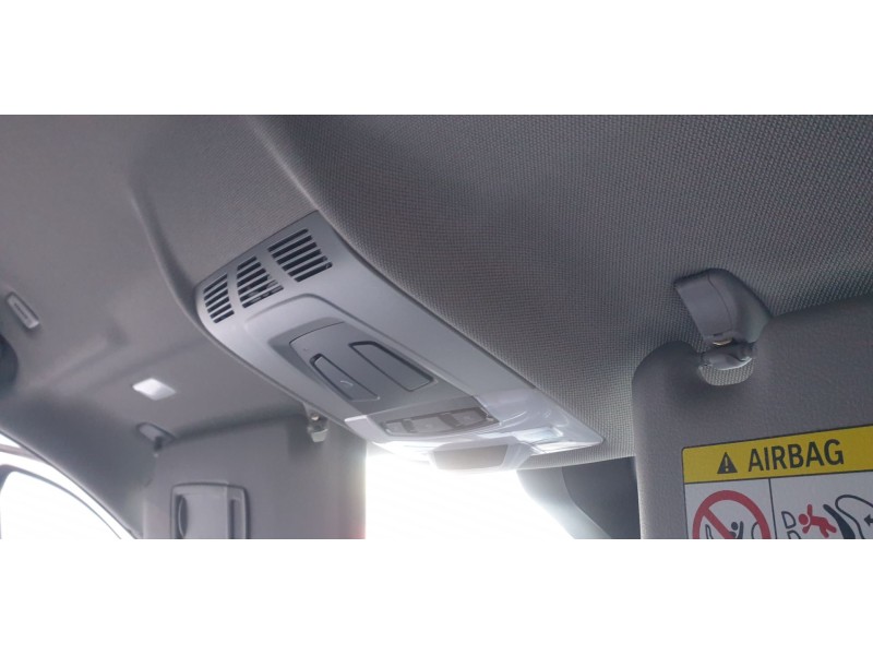 Recambio de luz interior para bmw serie x1 (f48) sdrive18d referencia OEM IAM 61319391948  