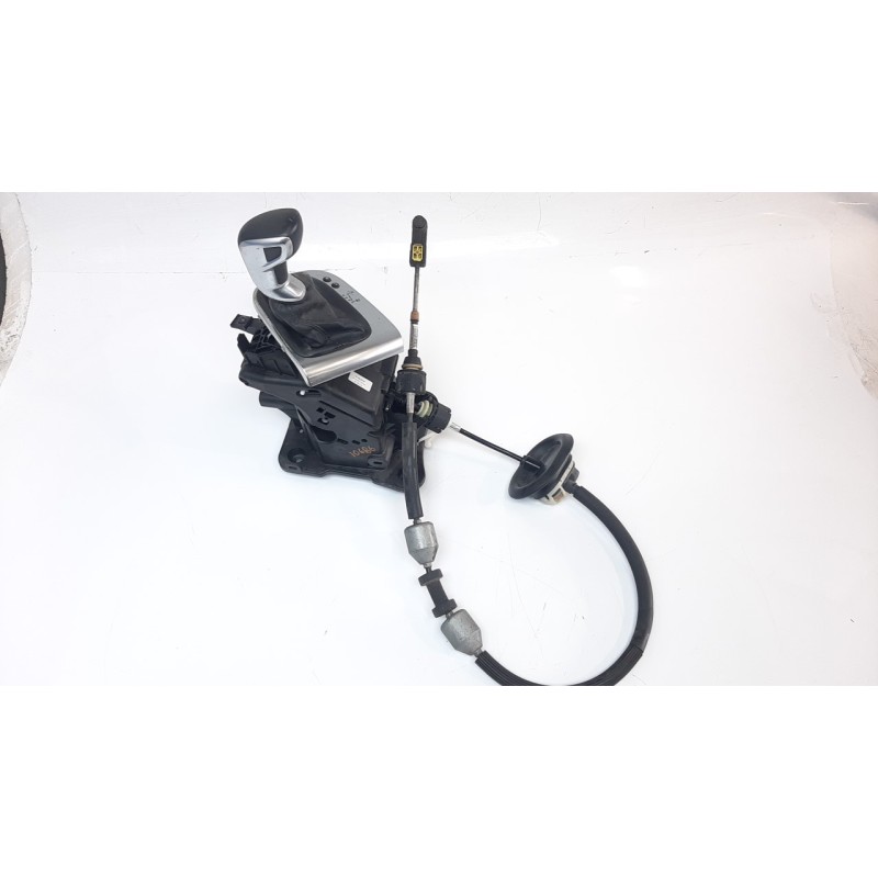 Recambio de palanca cambio para citroen c4 lim. 1.2 12v e-thp referencia OEM IAM 9813481180  