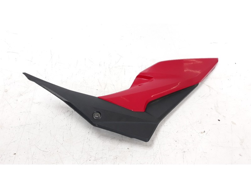 Recambio de moldura para honda cbr 500r cbr 500 r referencia OEM IAM 83510MKPJ00ZA  
