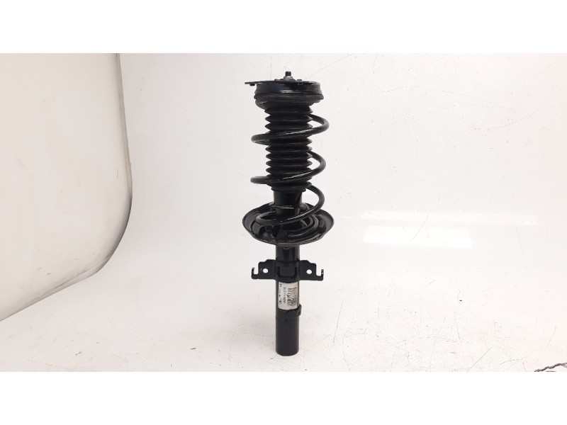 Recambio de amortiguador delantero derecho para renault megane iv grandtour bose-edition referencia OEM IAM 543025368R  