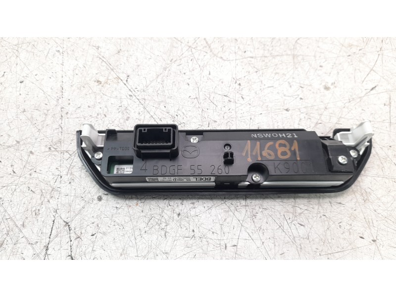 Recambio de modulo electronico para mazda 3 sedán (bp) referencia OEM IAM BDEL55260D  