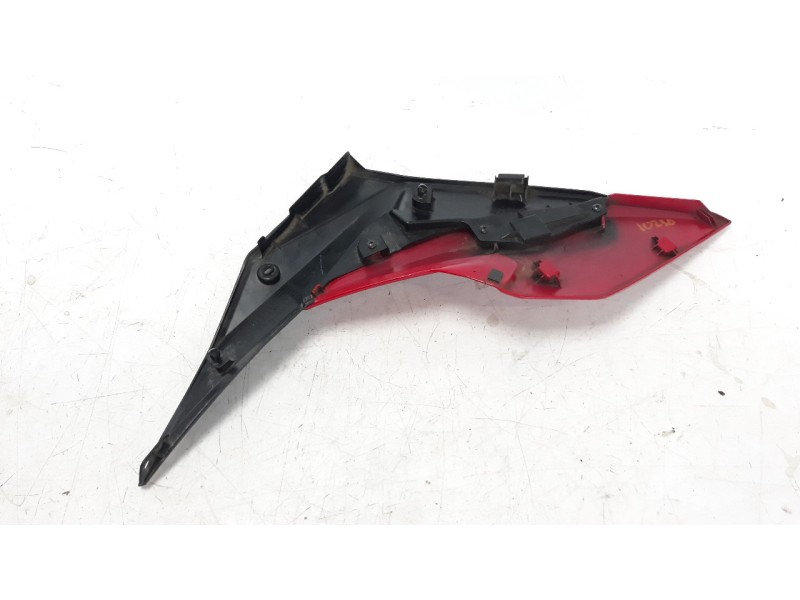 Recambio de moldura para honda cbr 500r cbr 500 r referencia OEM IAM 83510MKPJ00ZA  