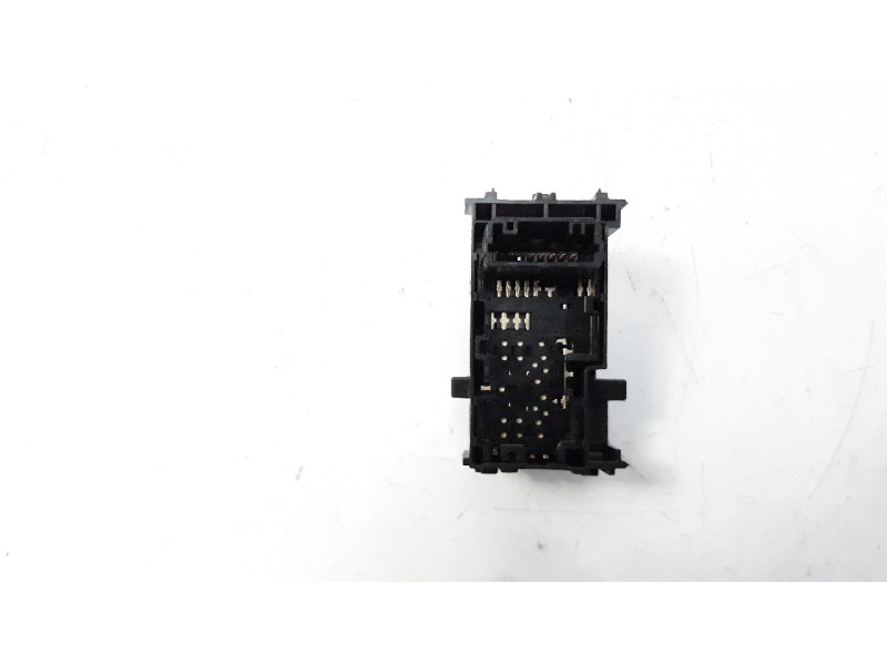 Recambio de mando elevalunas trasero izquierdo para toyota c-hr referencia OEM IAM 84810F4030  