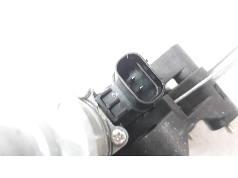 Recambio de elevalunas delantero derecho para hyundai bayon bayon referencia OEM IAM 82460Q0000  