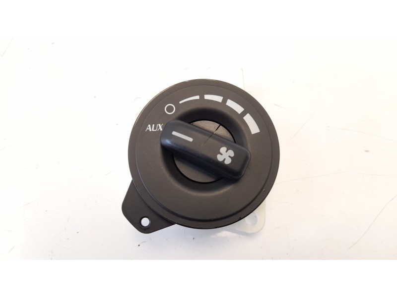 Recambio de mando calefaccion / aire acondicionado para cadillac srx v8 sport luxury referencia OEM IAM 25725551  
