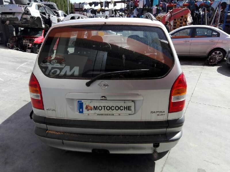 opel zafira a del año 2000