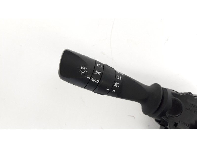 Recambio de mando multifuncion para toyota c-hr referencia OEM IAM 17J591F4050 17J422F4020 