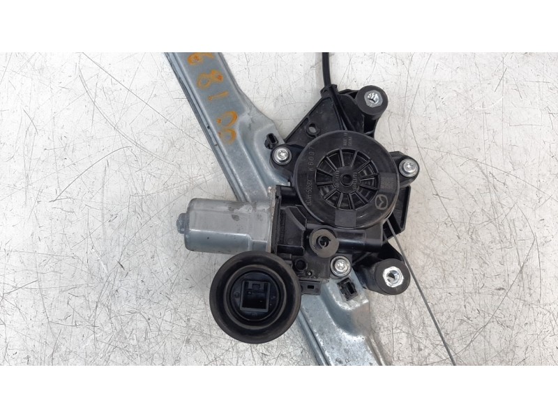 Recambio de elevalunas delantero derecho para mazda 3 sedán (bp) referencia OEM IAM BCJH58590A  