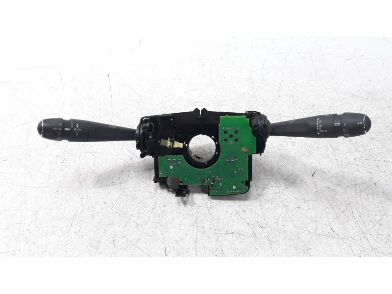 Recambio de mando multifuncion para citroen c4 lim. live edition referencia OEM IAM 98199434ZD  