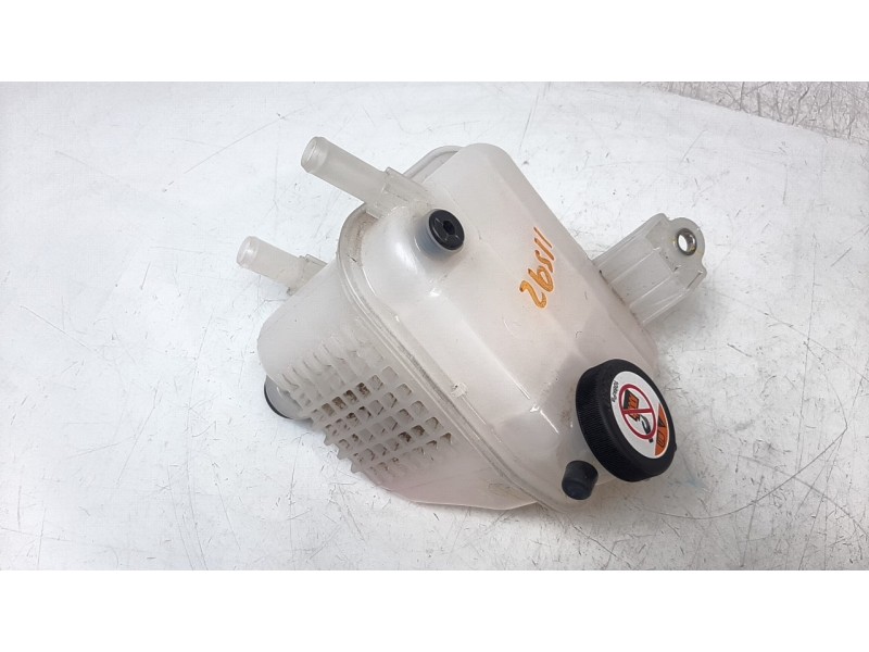 Recambio de deposito expansion para toyota corolla (e21) referencia OEM IAM 164A20T060  