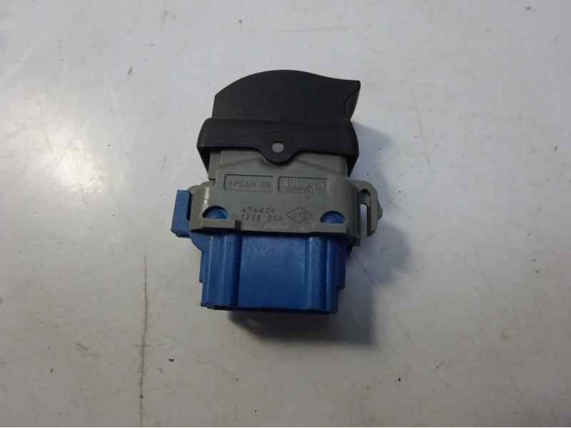 Recambio de mando elevalunas delantero derecho para renault master kasten 2.3 dci diesel cat referencia OEM IAM   