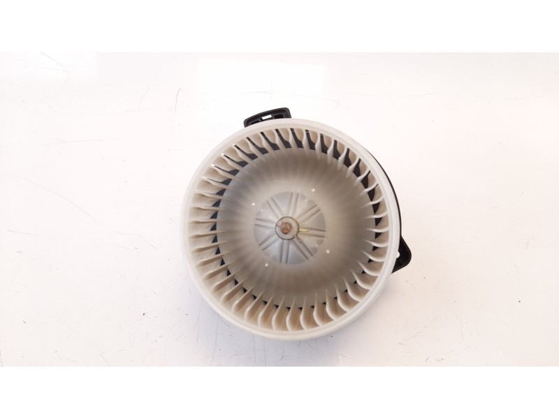 Recambio de ventilador calefaccion para cadillac srx v8 sport luxury referencia OEM IAM 1940001701  