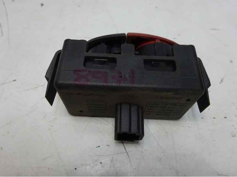Recambio de warning para renault master kasten 2.3 dci diesel cat referencia OEM IAM 8200214896A  
