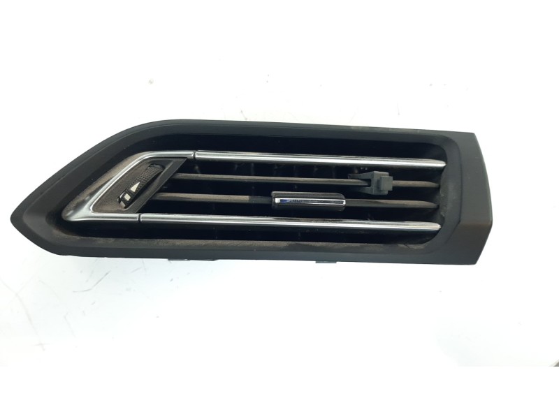 Recambio de rejilla aireadora para peugeot 308 1.6 blue-hdi fap referencia OEM IAM 96778766  