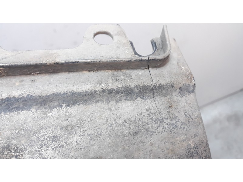 Recambio de aleta delantera izquierda para renault clio iii 1.5 dci diesel cat referencia OEM IAM 8200256117 109194612 RN3253014