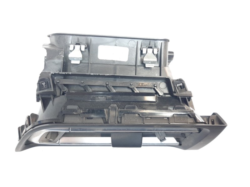 Recambio de rejilla aireadora para peugeot 308 1.6 blue-hdi fap referencia OEM IAM 96778766  
