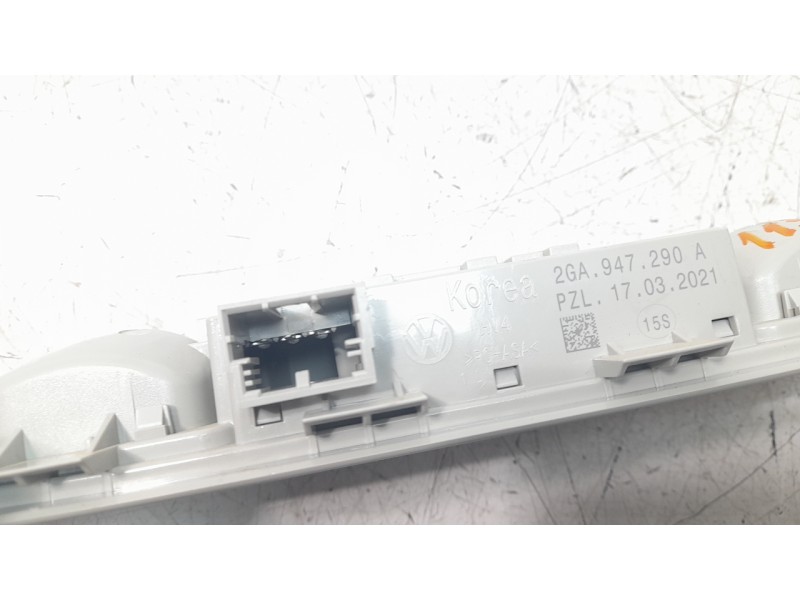 Recambio de luz interior para volkswagen t-cross 1.0 tsi referencia OEM IAM 2GA947290A  
