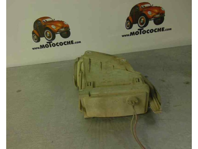 Recambio de faro antiniebla derecho para chrysler voyager (gs) 2.5 turbodiesel referencia OEM IAM 4676538 DG0034413 13210172