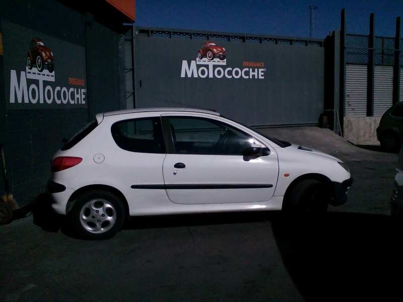 peugeot 206 berlina del año 1998
