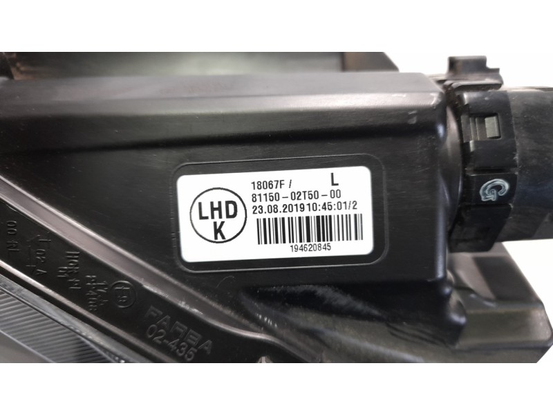Recambio de faro izquierdo para toyota corolla (e21) referencia OEM IAM 8115002T50  