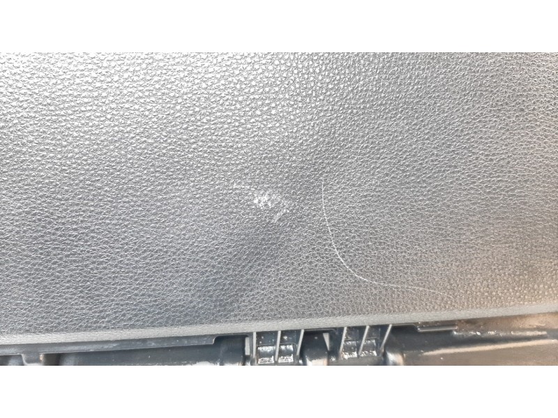 Recambio de guantera para toyota corolla (e21) referencia OEM IAM 5555002540  