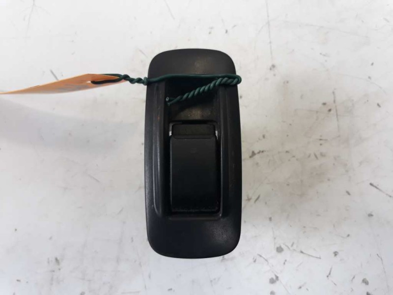 Recambio de mando elevalunas trasero derecho para toyota corolla verso (r1) 2.2 d-4d luna referencia OEM IAM 54035228 848010F030