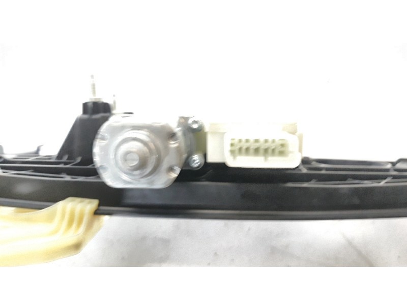 Recambio de elevalunas delantero izquierdo para renault captur ii 1.0 tce referencia OEM IAM 807215326R  