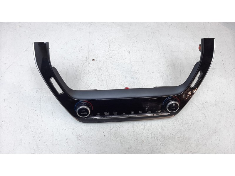 Recambio de mando climatizador para toyota corolla (e21) referencia OEM IAM 5590002F30  