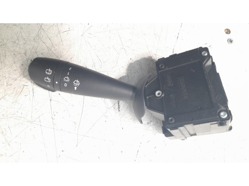Recambio de mando limpia para dacia sandero stepway referencia OEM IAM 255679575R  