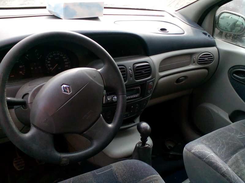renault scenic (ja..) del año 2001