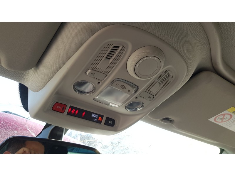 Recambio de luz interior para citroen c4 lim. 1.2 12v e-thp referencia OEM IAM 9687519677  
