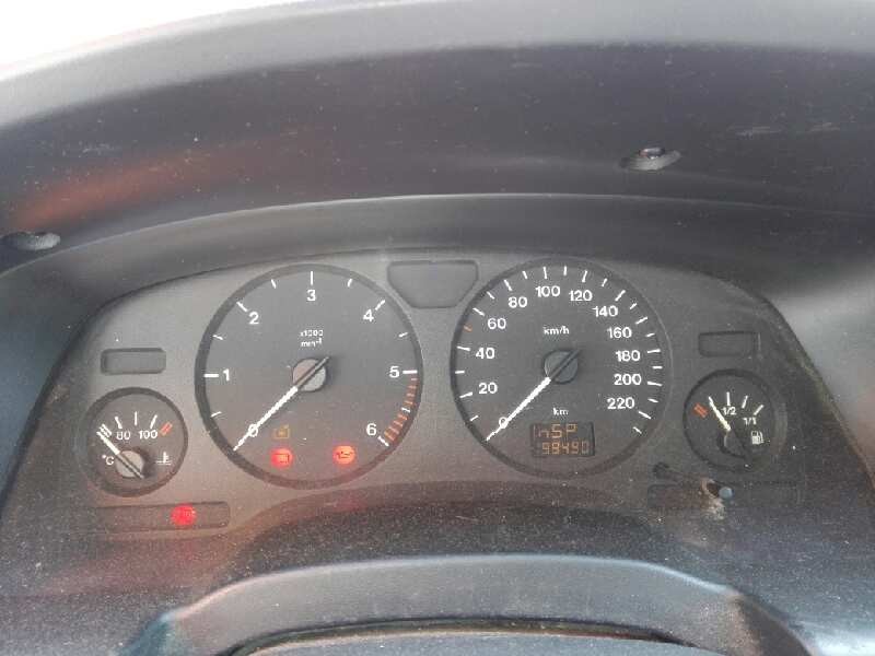 opel zafira a del año 2000