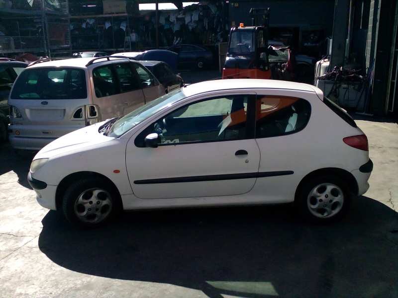 peugeot 206 berlina del año 1998