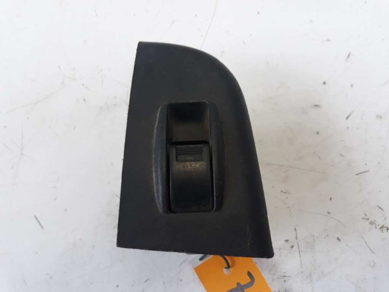 Recambio de mando elevalunas trasero izquierdo para honda accord berlina (cg7-9/ch1-7) 1.8 16v cat referencia OEM IAM   