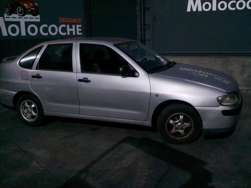 seat cordoba berlina (6k2) del año 2001