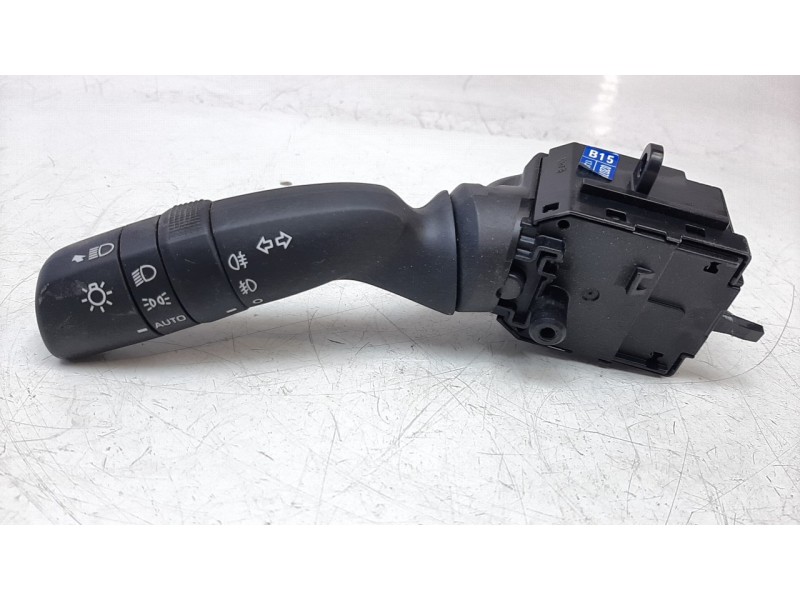 Recambio de mando intermitentes para toyota corolla (e21) referencia OEM IAM 02D7017J910  