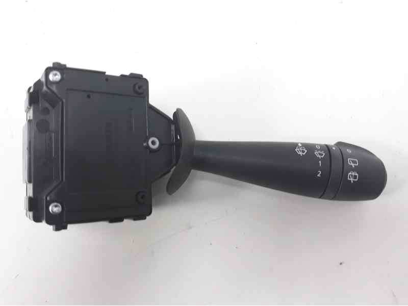 Recambio de mando limpia para dacia sandero ambiance referencia OEM IAM 255671274R  