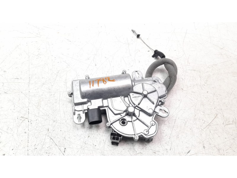 Recambio de motor cierre centralizado porton para seat ateca (khp) fr referencia OEM IAM 5TA827887C  