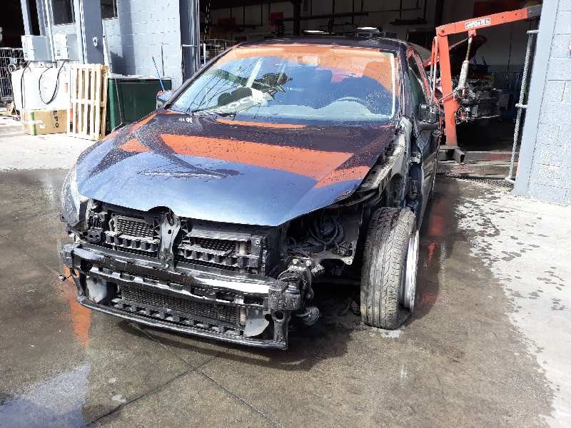 volkswagen golf vi (5k1) del año 2010